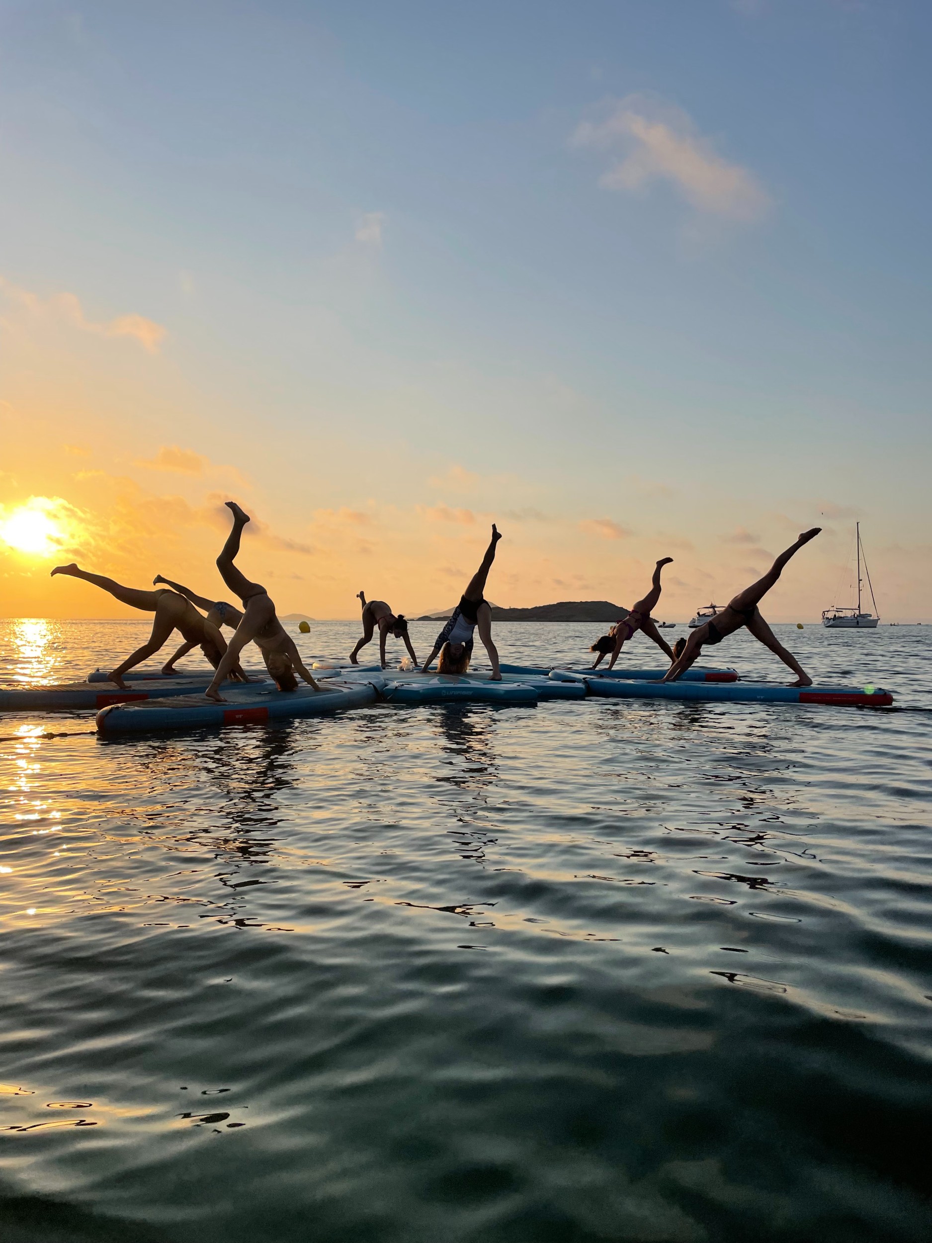 Paddle surf yoga con amigas